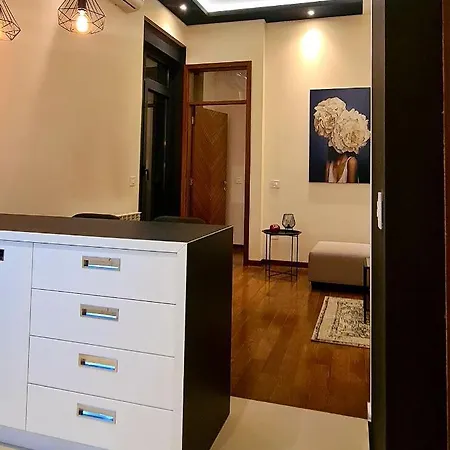 شقة Lux In Center *