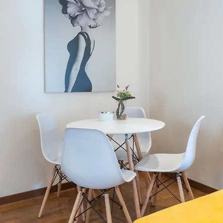 Lux In Center شقة