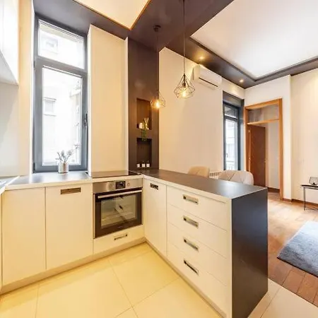 شقة Lux In Center *